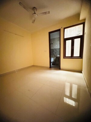 Room in 2 BHK Builder Floor at Chattarpur – for Rent