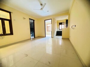 2 BHK Builder Floor For Rent in Chattarpur