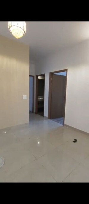 Room in 2 BHK Apartment at Godrej Woods, Sector 43 – for Sale