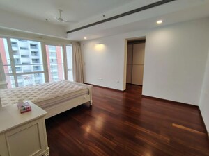 Room in 4 BHK Apartment at Prestige White Meadows, Whitefield – for Rent