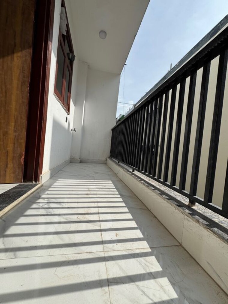 Balcony, chattarpur 2 Bedroom 1000 Sq.Ft. Apartment In Chattarpur Delhi 10551147