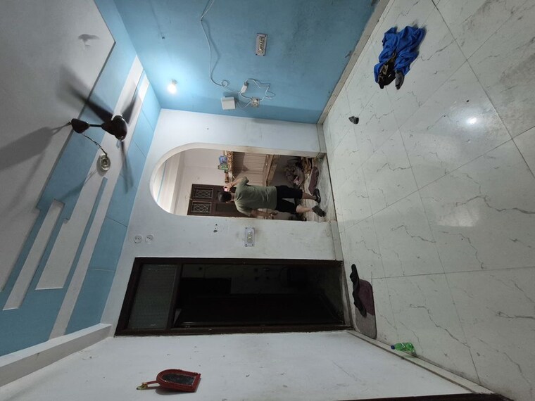 Kitchen, mayur vihar 1.5 Bedroom 350 Sq.Ft. Builder Floor In Mayur Vihar Delhi 10551148