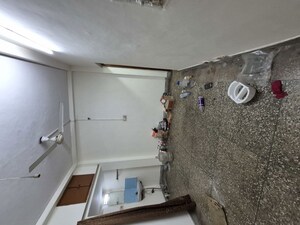 Room in 1.5 BHK Builder Floor at Mayur Vihar – for Rent