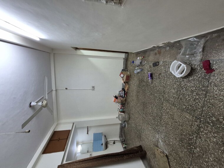 Room, mayur vihar 1.5 Bedroom 400 Sq.Ft. Builder Floor In Mayur Vihar Delhi 10551152