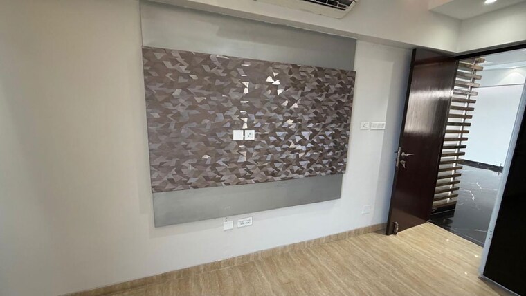 Room, sector 66 a 3 Bedroom 350 Sq.Yd. Apartment In Sector 66 A Mohali 10551154