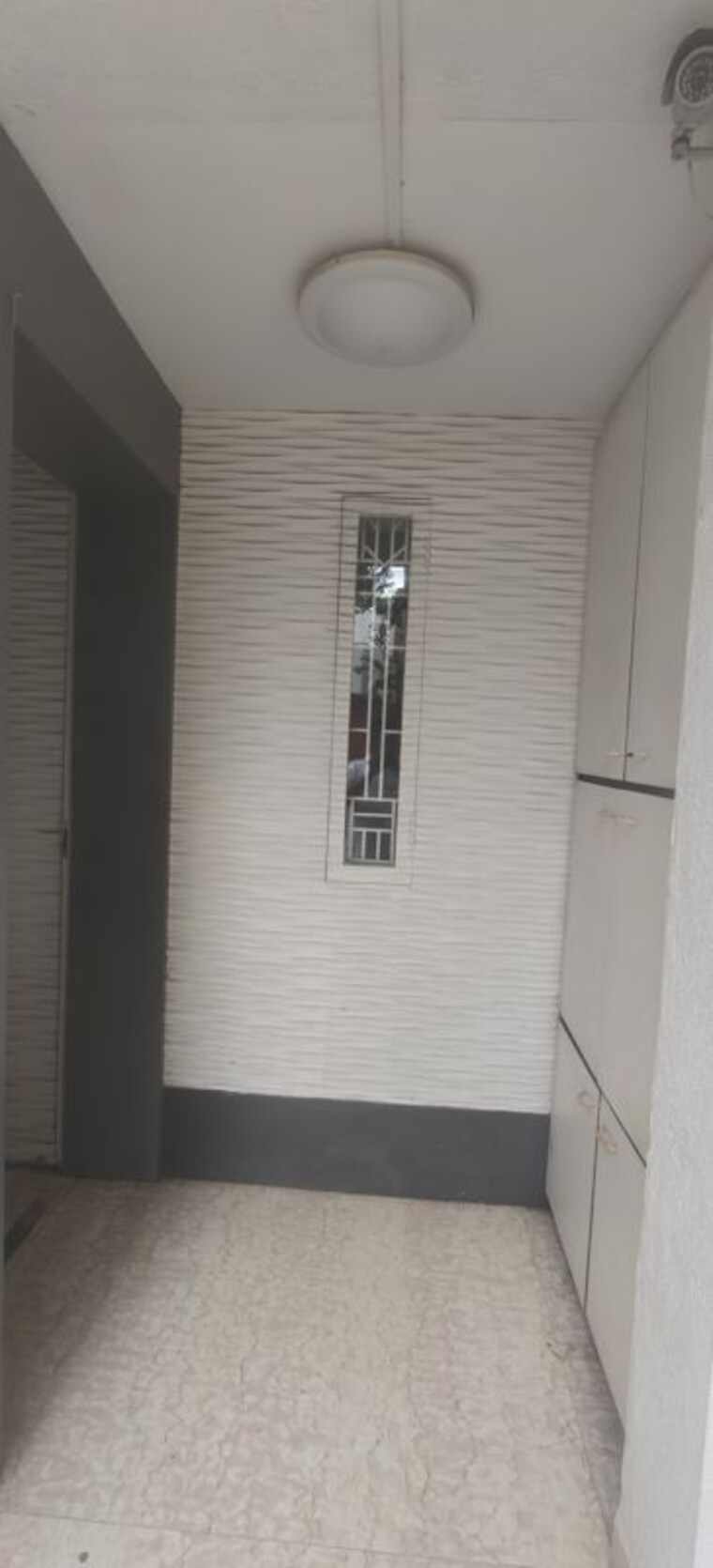 Room, senapati bapat road Commercial Office Space 2500 Sq.Ft. In Senapati Bapat Road Pune 10548016