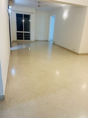 Room in 3.5 BHK Builder Floor at Vipul World Floors, Sector 48 – for Sale