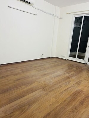 Room in 3.5 BHK Builder Floor at Vipul World Floors, Sector 48 – for Sale