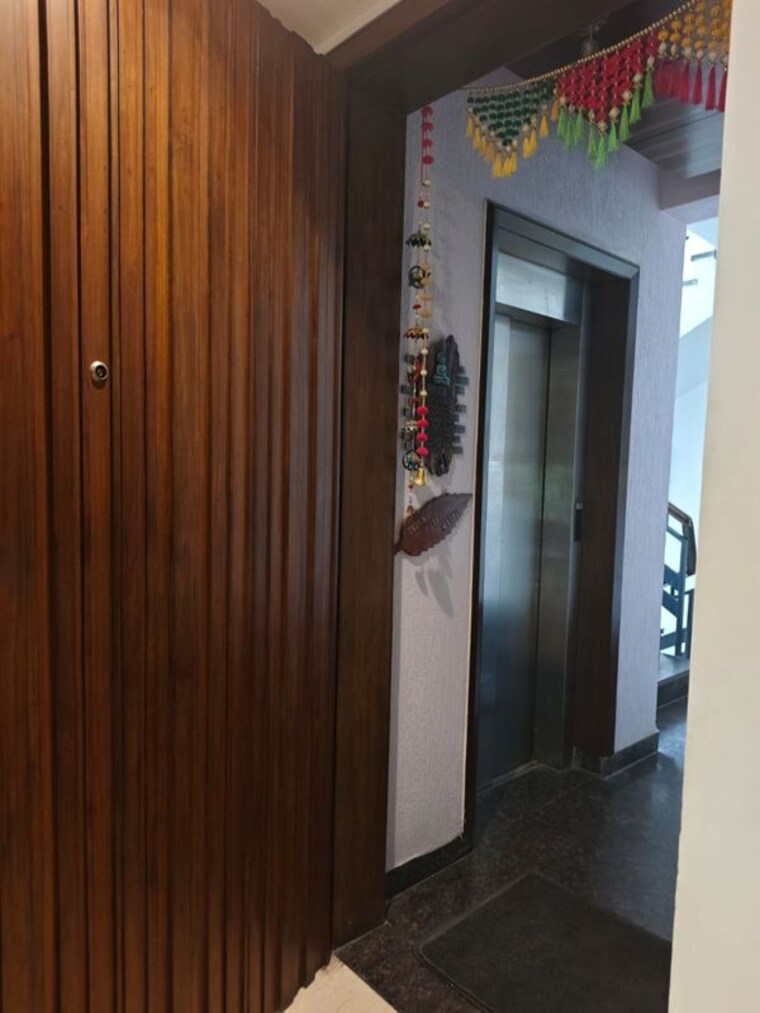 undefined, new friends colony 4 Bedroom 500 Sq.Yd. Builder Floor In New Friends Colony Delhi 10551162