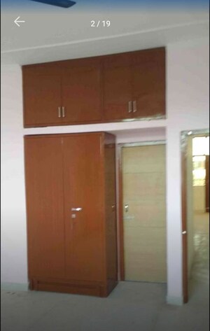 Furnished Amenities in 3 BHK Builder Floor at Sector 49 – for Rent