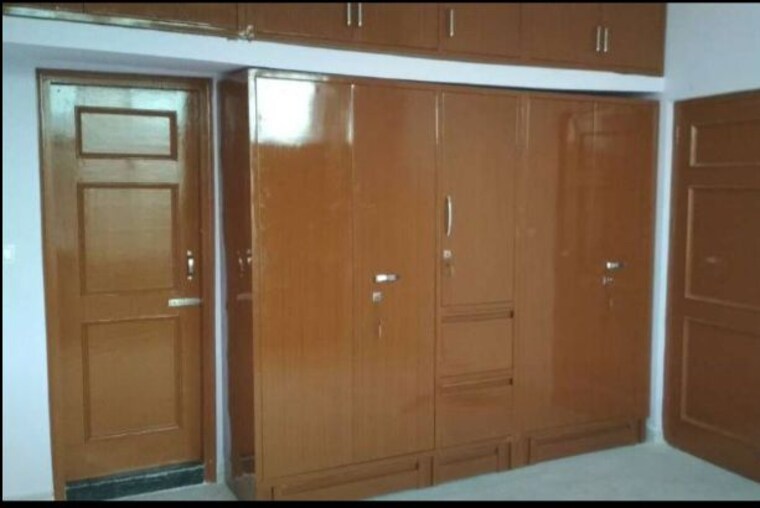 Room, sector 49 3 Bedroom 1500 Sq.Ft. Builder Floor In Sector 49 Chandigarh 10551184