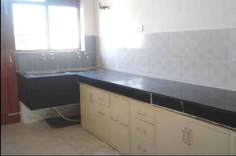 Kitchen, sector 49 3 Bedroom 1500 Sq.Ft. Builder Floor In Sector 49 Chandigarh 10551184