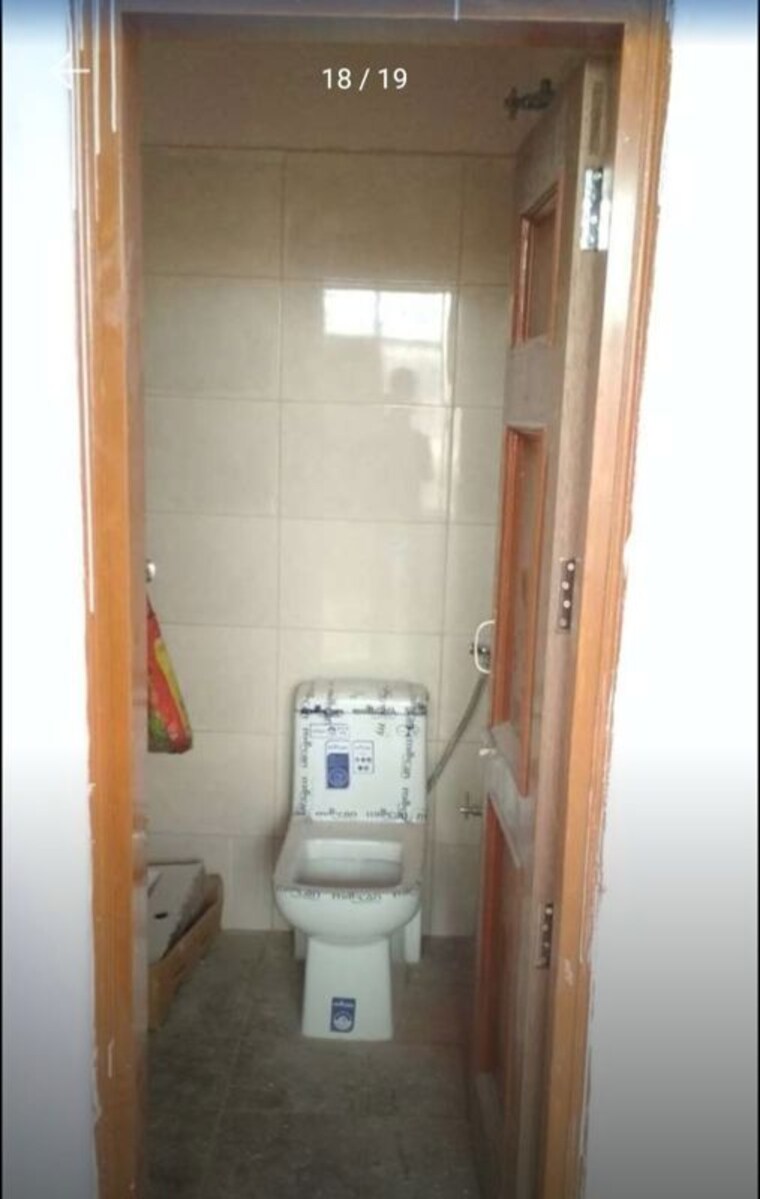 Bathroom, sector 49 3 Bedroom 1500 Sq.Ft. Builder Floor In Sector 49 Chandigarh 10551184