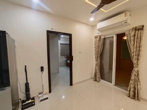 Room in 3 BHK Apartment at Raheja Vistas, Nacharam – for Rent