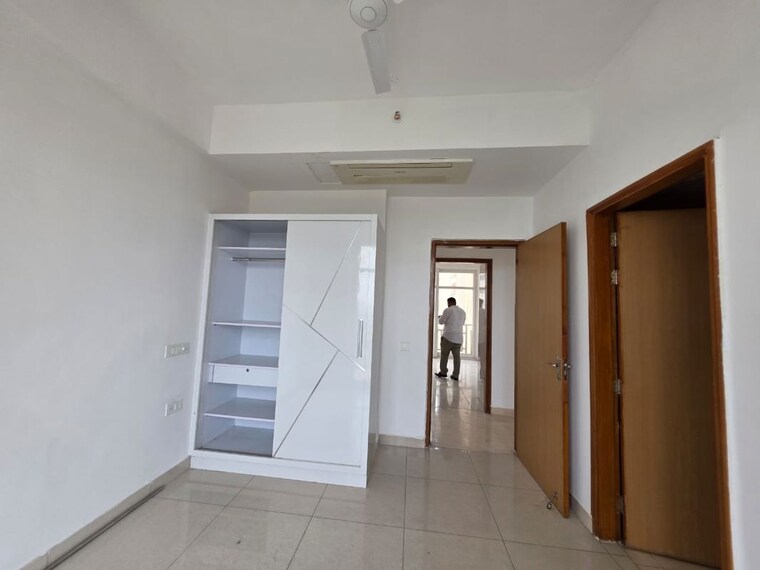 Room, ss-the-leaf 3 Bedroom 2408 Sq.Ft. Apartment In Sector 85 Gurgaon 10551211