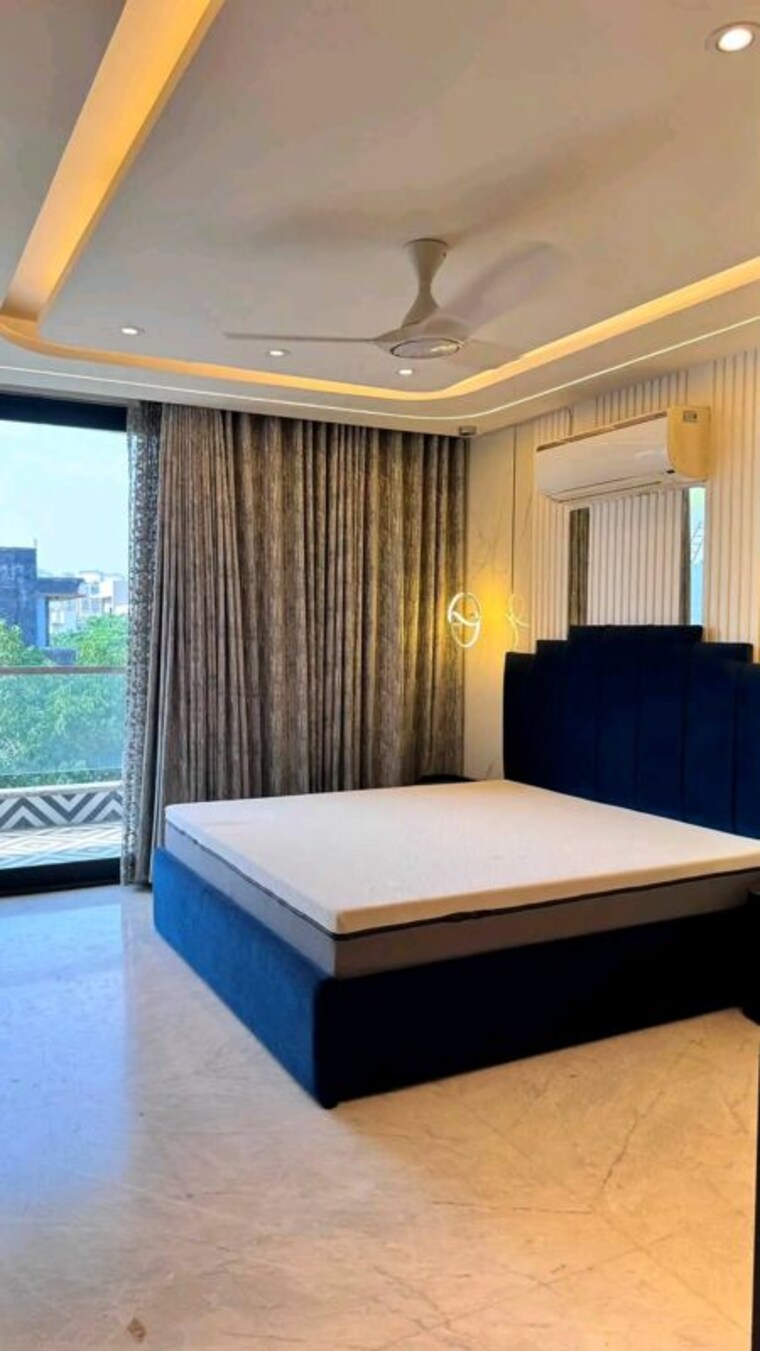 Bedroom, sector 55 4 Bedroom 5500 Sq.Ft. Builder Floor In Sector 55 Gurgaon 10551287