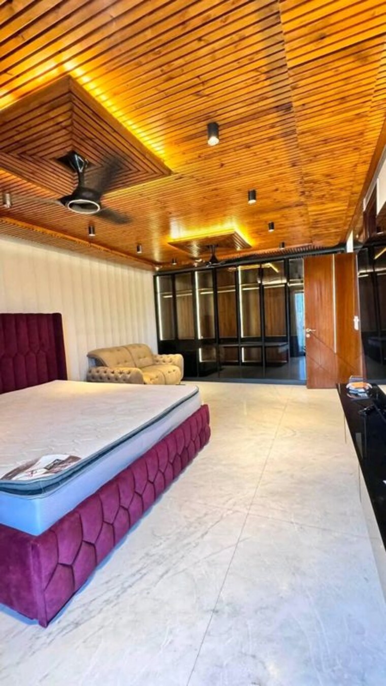 Bedroom, sector 55 4 Bedroom 5500 Sq.Ft. Builder Floor In Sector 55 Gurgaon 10551287