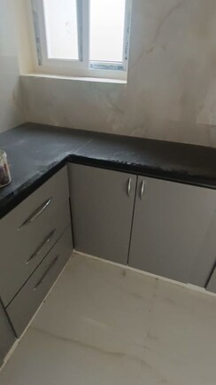 2 BHK + Prayer Room Apartment For Rent in Swasthik Heights