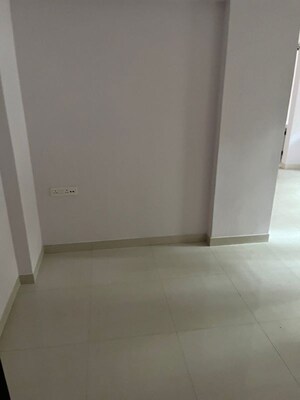 Living Room in 2.5 BHK Apartment at Kothrud – for Rent
