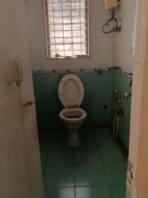 Bathroom in 3 BHK Apartment at Premier Kailash Tower, Powai – for Rent