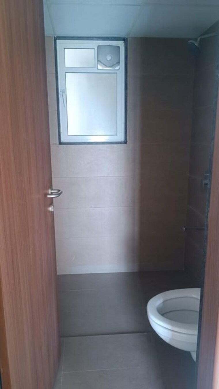 Bathroom, kohinoor-sapphire 2 Bedroom 858 Sq.Ft. Apartment In Tathawade Pune 10551338