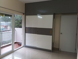 Room in 3 BHK Apartment at TVS Emerald Jardin, Singasandra – for Rent