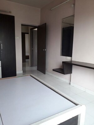 Bedroom in 3 BHK Apartment at Mayur Colony – for Rent