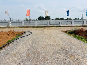   Plot at Sarvagna Dhatri County, Railapur – for Sale