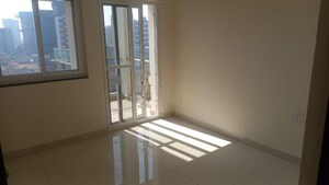Room in 2 BHK Apartment at Puravankara Silversands, Mundhwa – for Rent