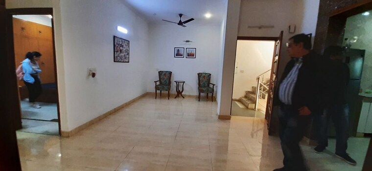 Room, sector 40 2 Bedroom 1500 Sq.Ft. Builder Floor In Sector 40 Noida 10551369