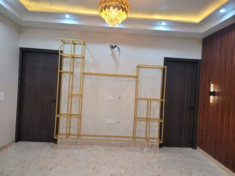 Room, sector 9 3 Bedroom 1800 Sq.Ft. Builder Floor In Sector 9 Gurgaon 10551371