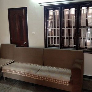 Furnished Amenities in 4 BHK Independent House at Benson Town – for Rent