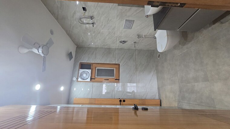 Bathroom, sector 10 3 Bedroom 263 Sq.Yd. Builder Floor In Sector 10 Gurgaon 10548811