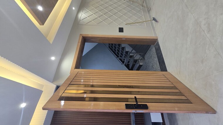 Room, sector 10 3 Bedroom 263 Sq.Yd. Builder Floor In Sector 10 Gurgaon 10548811