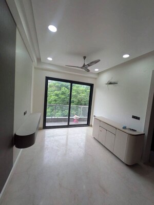 Room in 4 BHK Builder Floor at Aradhya Homes, Sector 67a – for Sale