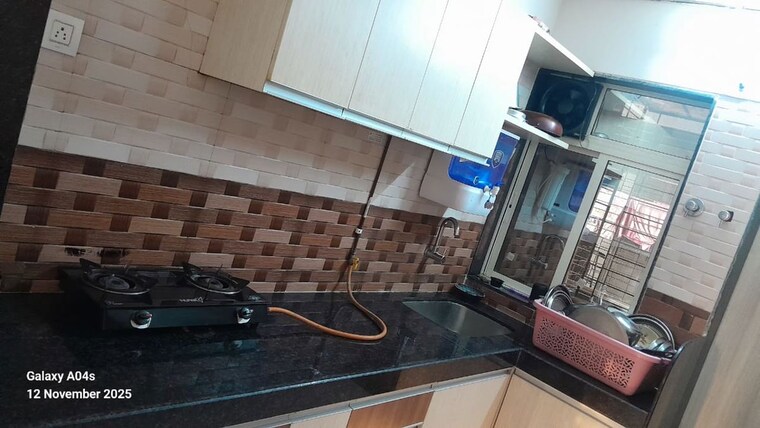Kitchen, hiranandani estate Pg For Boys In Hiranandani Estate 10551424
