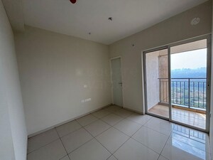 Room in 2 BHK Apartment at Godrej Park Ridge, Manjari – for Rent