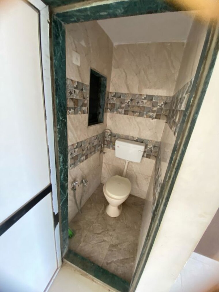 Bathroom, bhandup west Commercial Office Space 450 Sq.Ft. In Bhandup West Mumbai 10551427