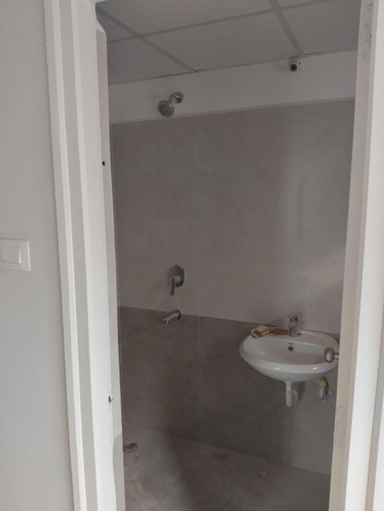 Bathroom, fortune-green-homes-sapphire 3 Bedroom 1705 Sq.Ft. Apartment In Tellapur Hyderabad 10551474