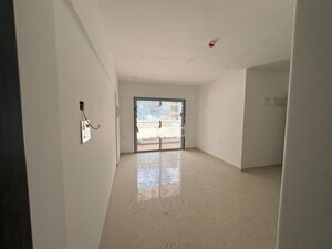 Room in 2 BHK Apartment at Raga Top Towers, Wakad – for Rent