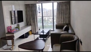 2.5 BHK Apartment For Rent in Neminath Luxeria, Andheri West