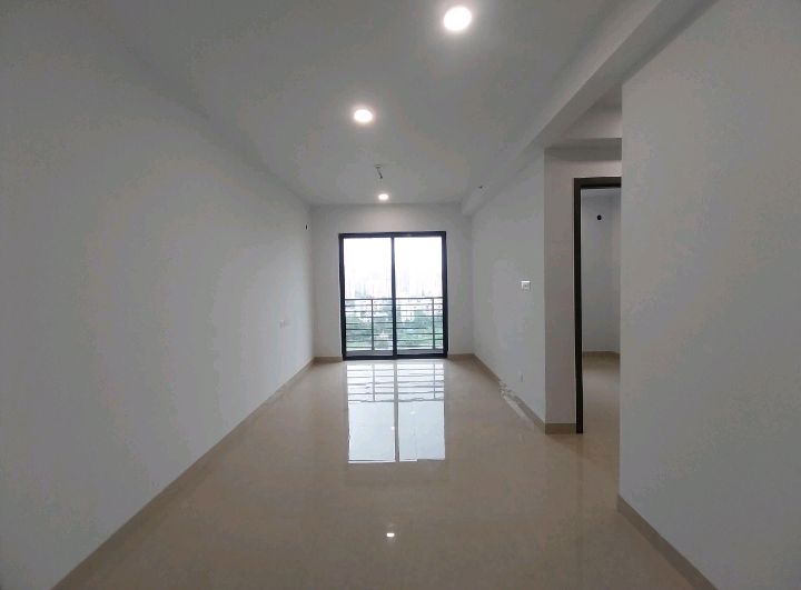 2 BHK 671 Sq.Ft. Apartment in Risland The Icon