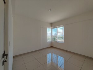 Room in 2 BHK Apartment at Mana Macasa Emerald, Choodasandra – for Sale