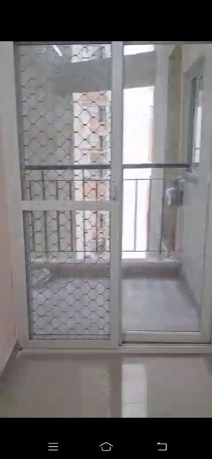 Bathroom in 2 BHK Apartment at Amrapali Ivory Heights, Amrapali Dream Valley – for Rent