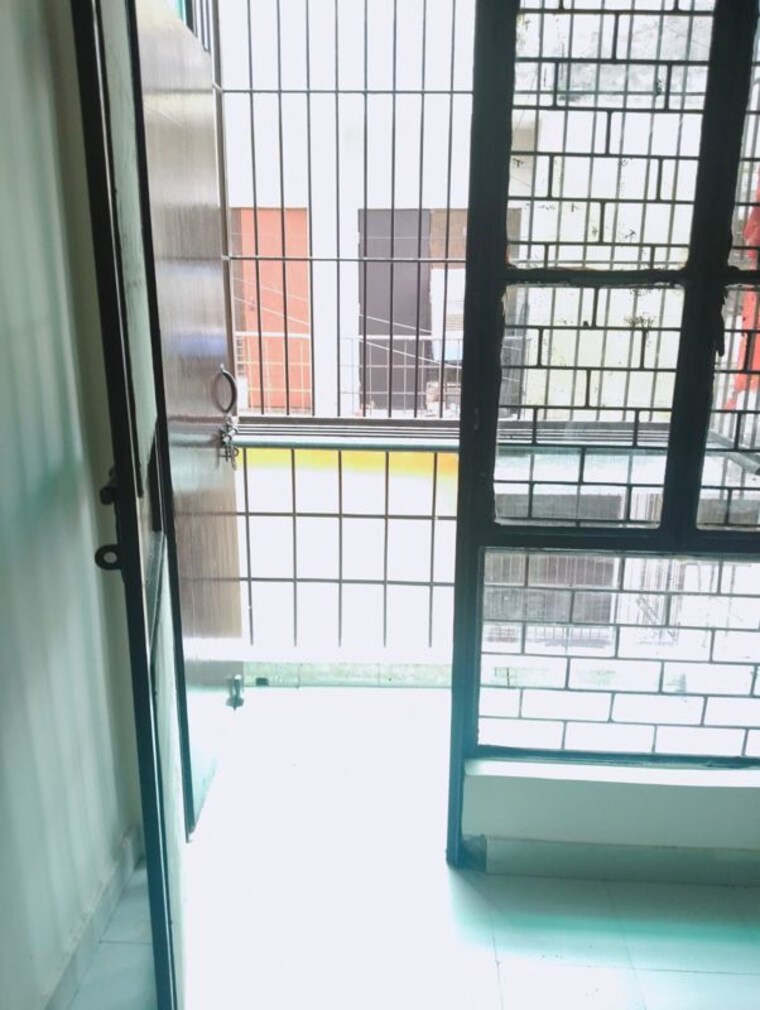 Balcony, upavp-brahmputra-enclave 1 Bedroom 550 Sq.Ft. Apartment In Siddharth Vihar Ghaziabad 10551556