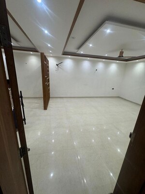 Kitchen in 3 BHK Builder Floor at Fidato Honour Homes, Sector 89 – for Sale