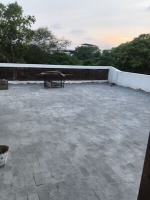 Swimming Pool in 1 BHK Independent House at RWA Apartments Sector 52, Sector 52 – for Rent