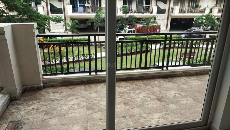 Balcony, green-valley-residencia 3 Bedroom 1753 Sq.Ft. Apartment In Ghazipur Zirakpur 10551598