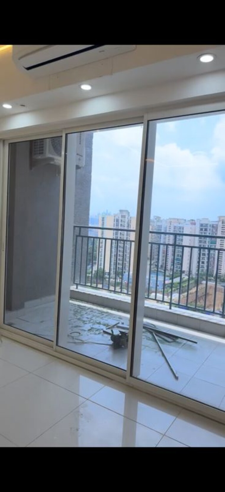 Balcony, godrej-air-sector-85 2 Bedroom 1406 Sq.Ft. Apartment In Sector 85 Gurgaon 10551624