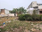 350 Sq.Yd. Plot in Sector 17